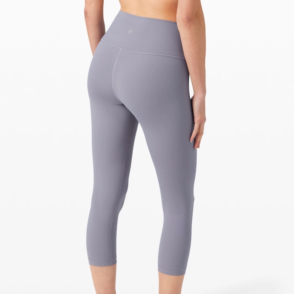 Lululemon light purple cropped leggings - NEW